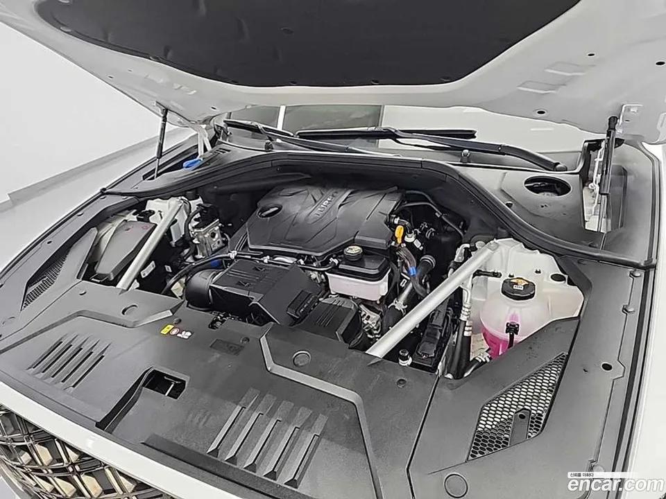 Genesis GV70 2.5T 2WD 2024 — thumbnail 5