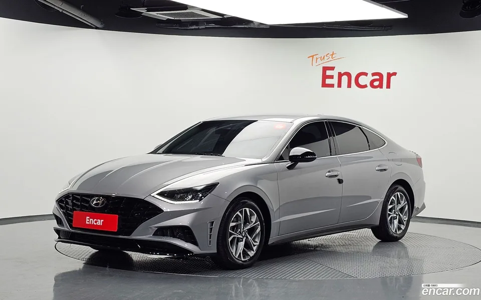 Hyundai Sonata 2.0 2022 — photo 1, buy with delivery to Moscow