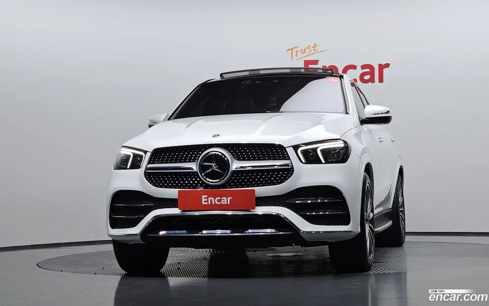Mercedes-Benz GLE-Class GLE400d 4MATIC 2023 — thumbnail 3