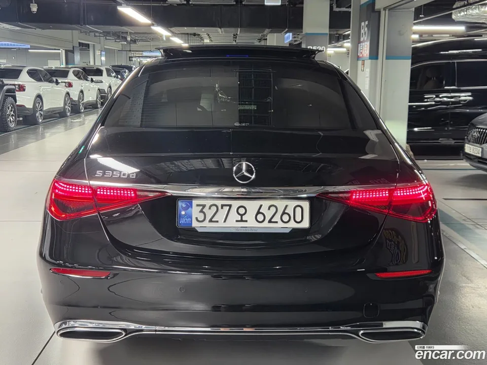 Mercedes-Benz S-Class S350 d 2023 — thumbnail 2