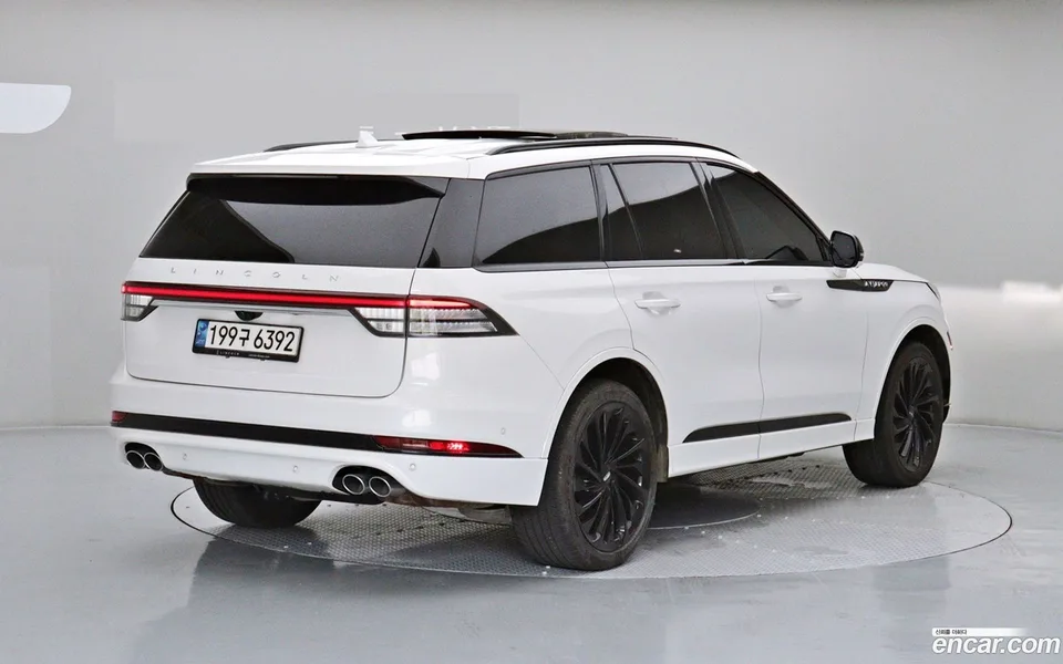 Lincoln Aviator 3.0 AWD 2023 — thumbnail 3
