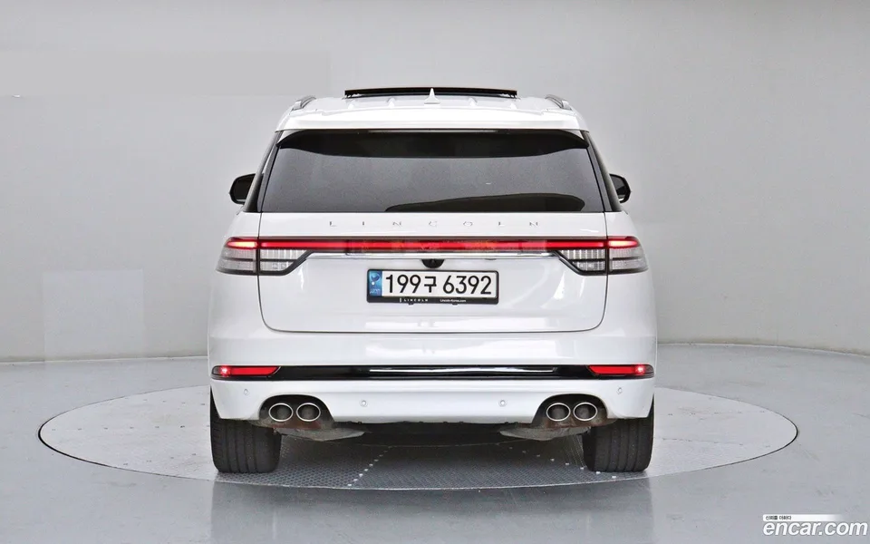 Lincoln Aviator 3.0 AWD 2023 — thumbnail 4