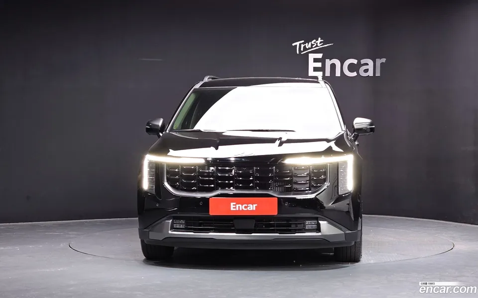 Kia Carnival HEV 9 X Line 2025 — thumbnail 3