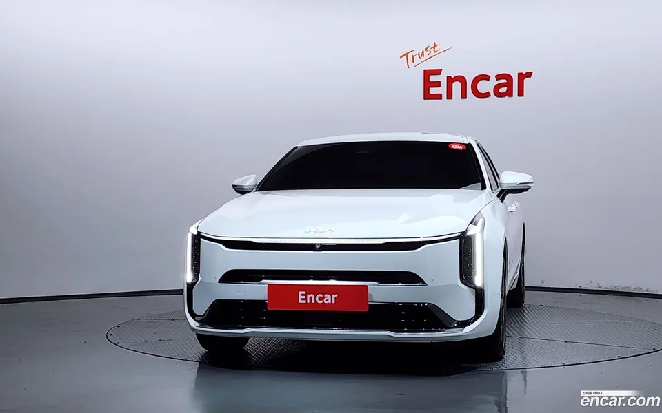 Kia K8 Hybrid 2025 — thumbnail 3