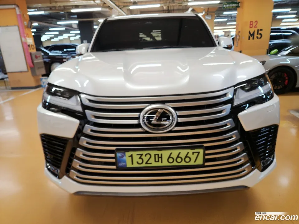 Lexus LX 700h VIP 2025 — фото 1, купить с доставкой в Москву