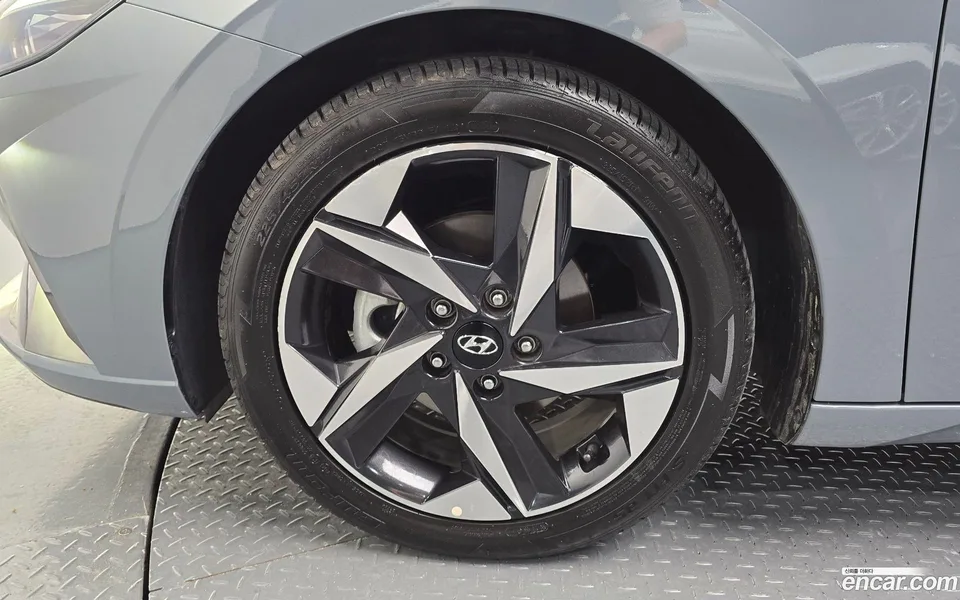 Hyundai Avante Hybrid 2022 — thumbnail 2