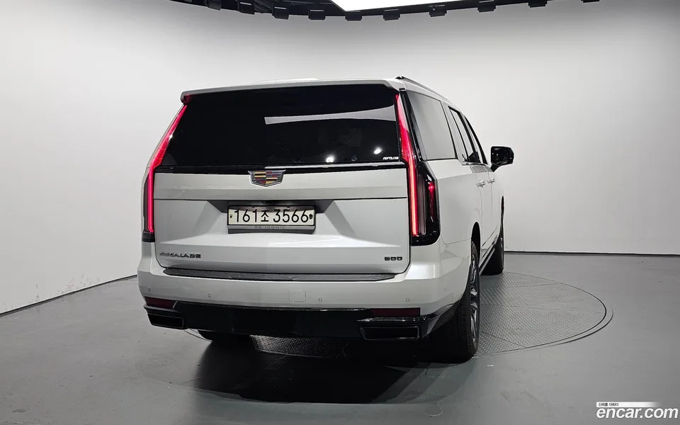 Cadillac Escalade 6.2 ESV 2023 — thumbnail 4