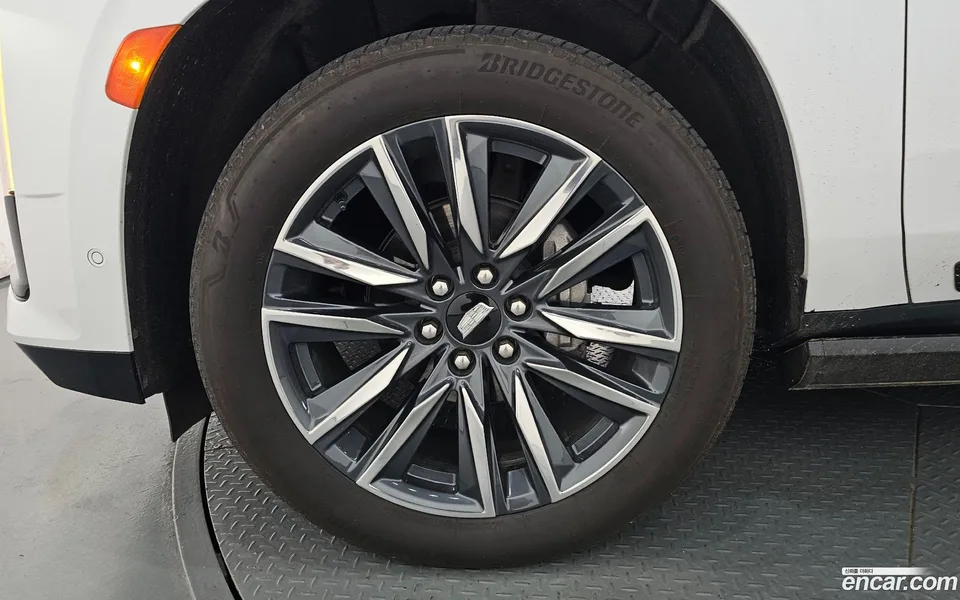 Cadillac Escalade 6.2 ESV 2023 — thumbnail 5
