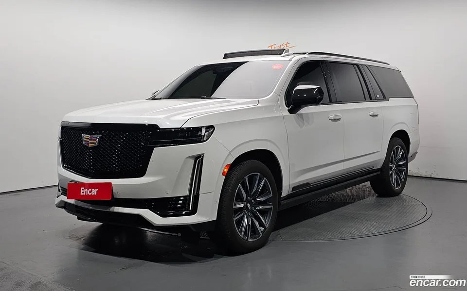 Cadillac Escalade 6.2 ESV 2023 — photo 1, buy with delivery to Moscow