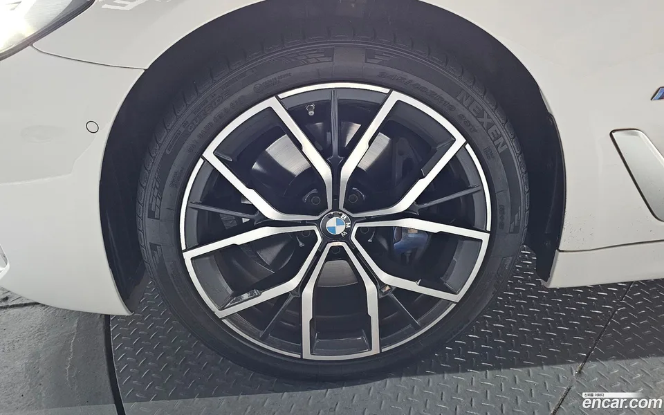 BMW 5 Series 530i xDrive M 2022 — миниатюра 2