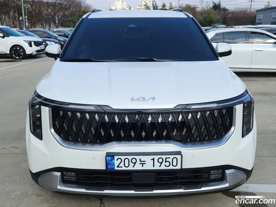 Kia Carnival 9 2024 — thumbnail 3