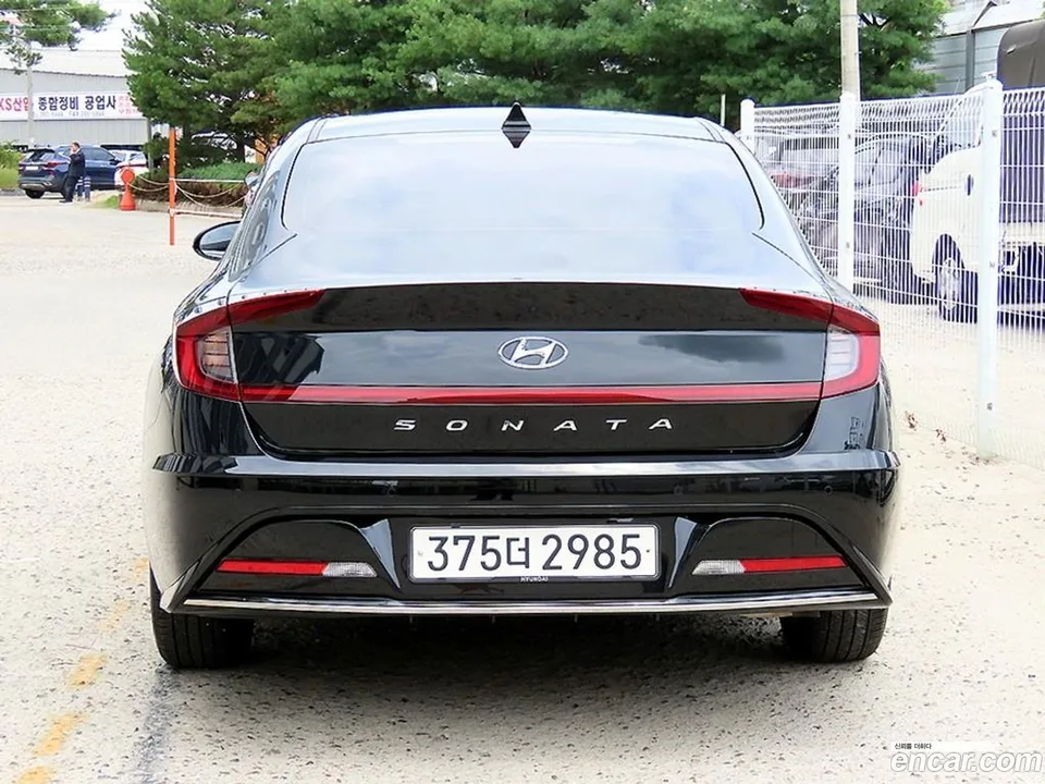 Hyundai Sonata 2.0 2022 — thumbnail 4