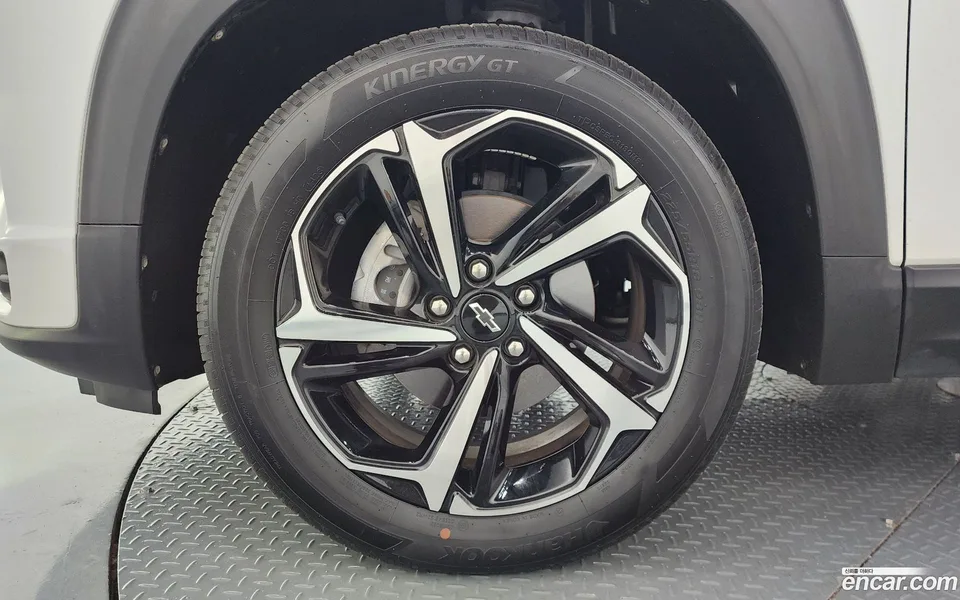 Chevrolet Trailblazer 1.3 2WD 2023 — thumbnail 2