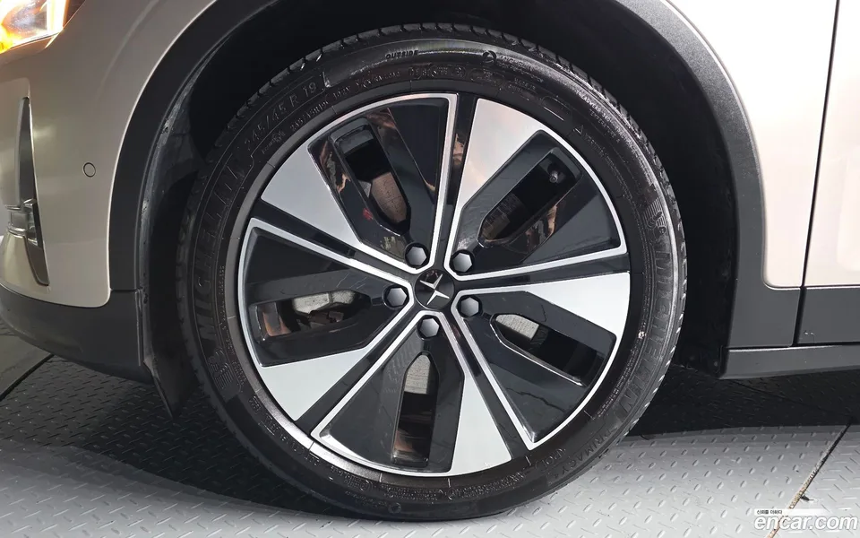 Polestar Polestar 2 2022 — thumbnail 2