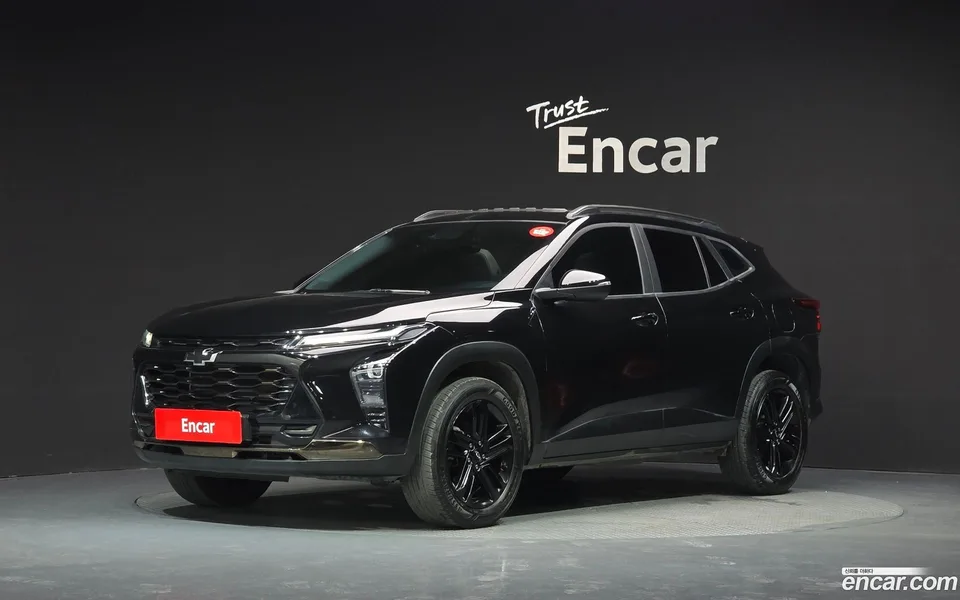 Chevrolet Trax Crossover 1.2 ACTIV 2023 — photo 1, buy with delivery to Moscow