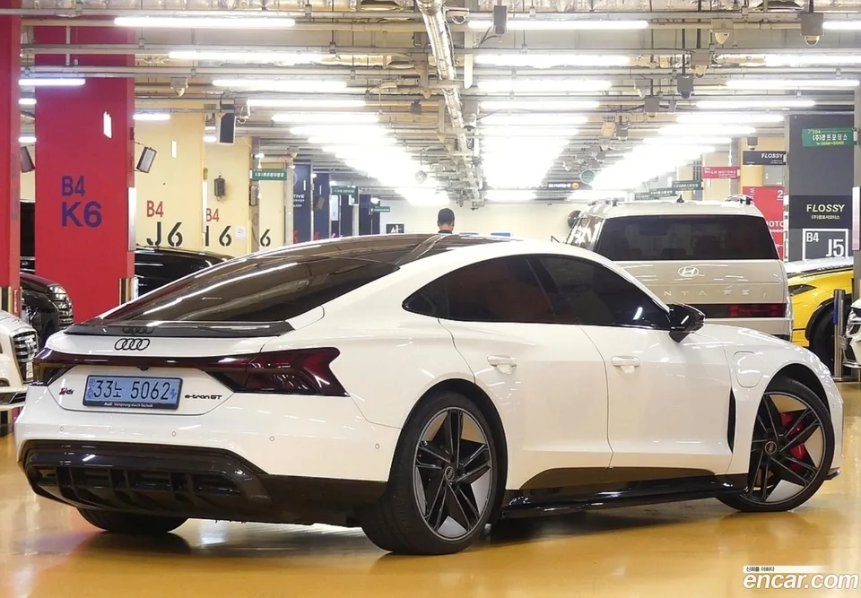 Audi RS e-tron GT GT RS 2022 — thumbnail 3