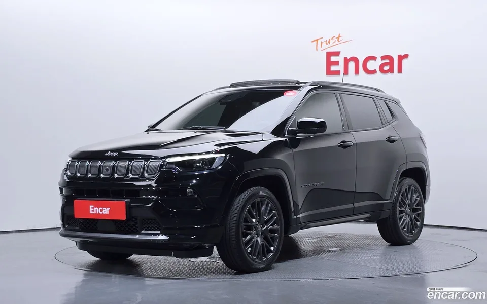 Jeep Compass S 2.4 AWD 2022 — фото 1, купить с доставкой в Москву