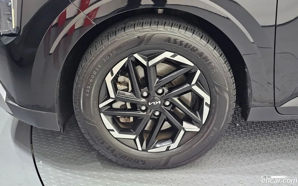 Kia Carnival 9 2024 — thumbnail 2