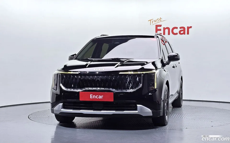 Kia Carnival 9 2024 — thumbnail 3