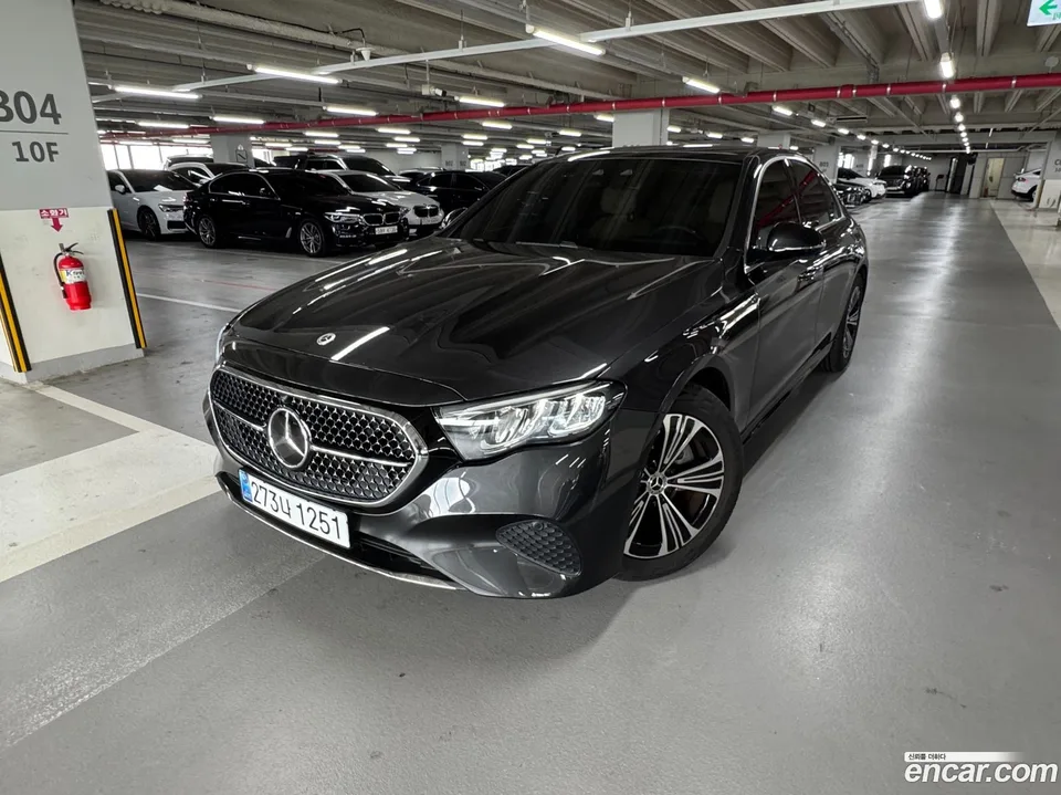 Mercedes-Benz E-Class E200 2025 — фото 1, купить с доставкой в Москву