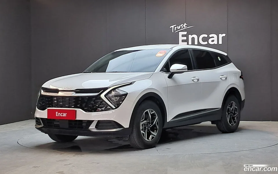 Kia Sportage 2.0 2WD 2024 — photo 1, buy with delivery to Moscow