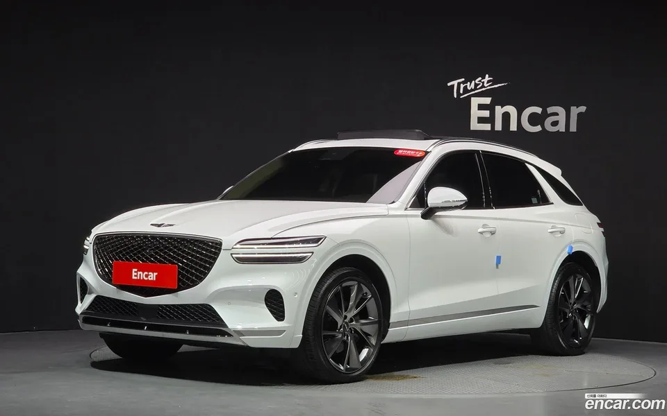 Genesis GV70 2.5T AWD 2022 — photo 1, buy with delivery to Moscow