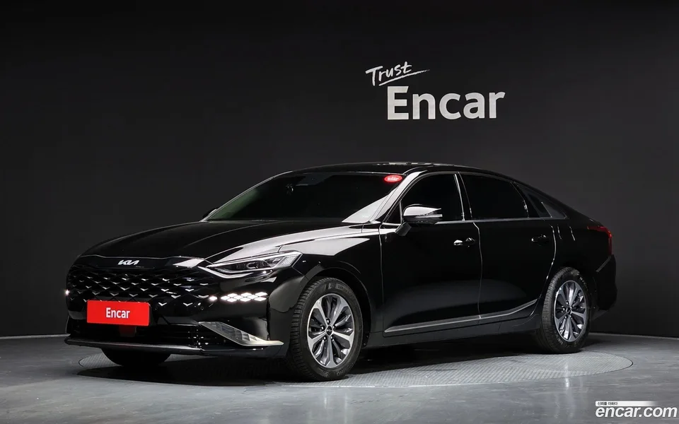 Kia K8 Hybrid 2023 — photo 1, buy with delivery to Moscow