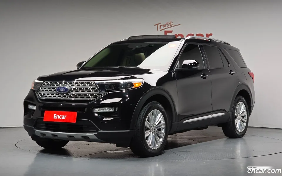 Ford Explorer 2.3 4WD 2023 — photo 1, buy with delivery to Moscow