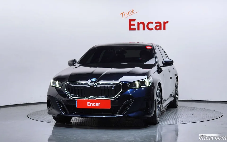 BMW i5 xDrive 40 M 2026 — миниатюра 3