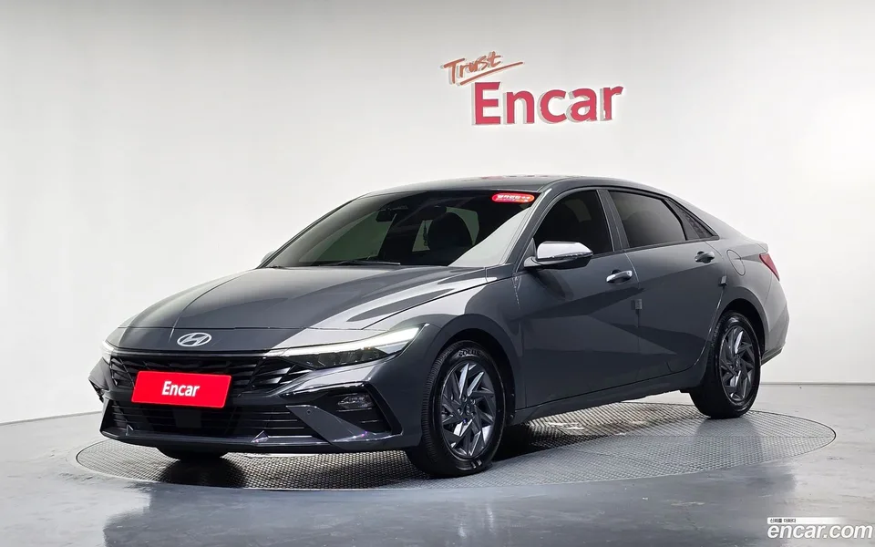 Hyundai Avante CN7 Hybrid 2023 — photo 1, buy with delivery to Moscow