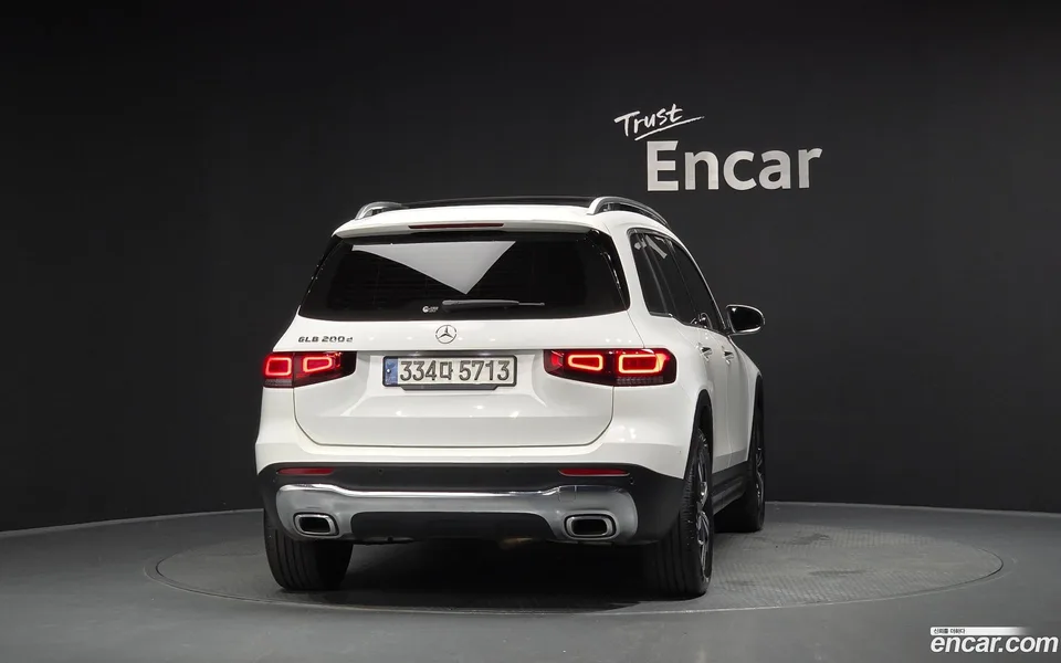Mercedes-Benz GLB-Class GLB200 d 2022 — thumbnail 4