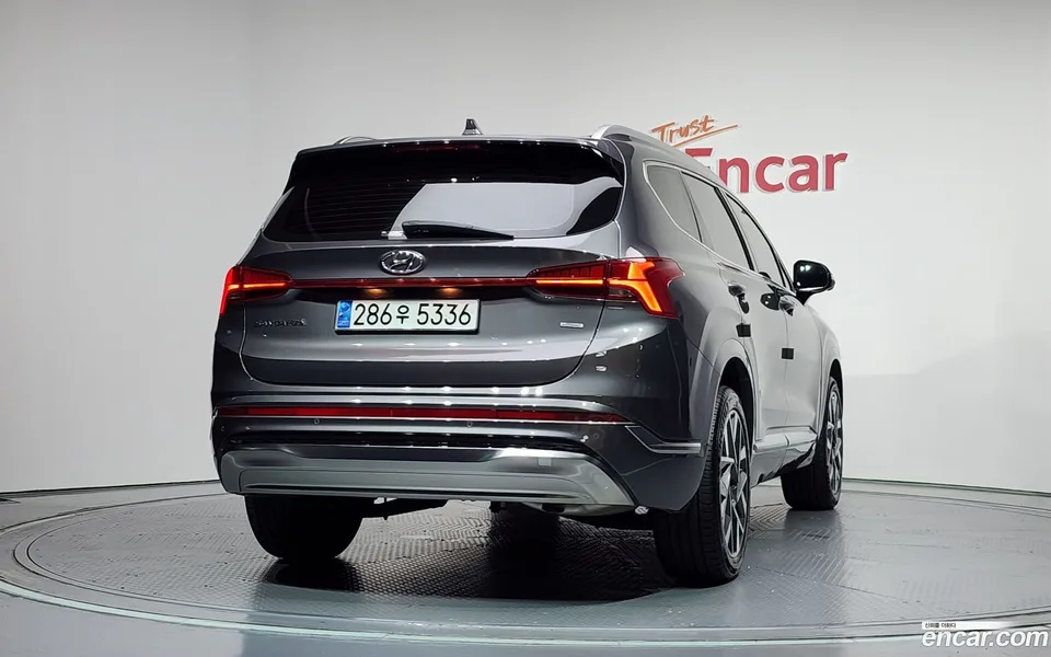 Hyundai SantaFe 2.5T 4WD 2023 — thumbnail 4