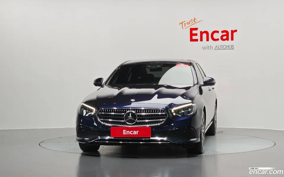 Mercedes-Benz E-Class E250 2022 — thumbnail 3