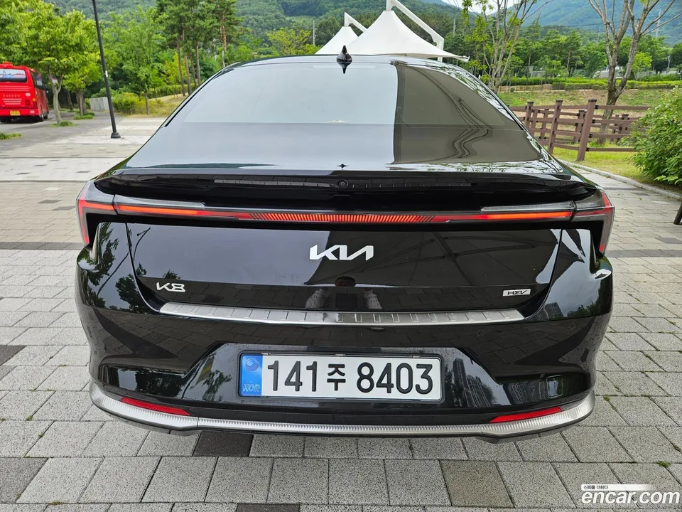 Kia K8 Hybrid 2025 — thumbnail 4