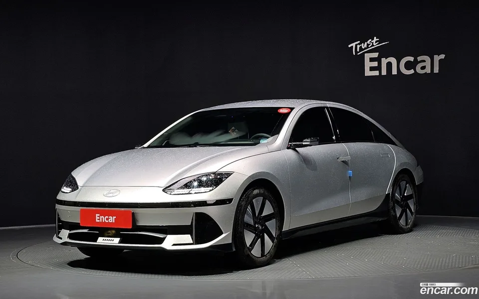 Hyundai Ioniq 6 2023 — photo 1, buy with delivery to Moscow