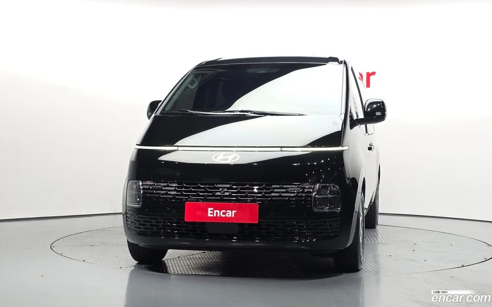 Hyundai Staria HEV 1.6 5 2024 — миниатюра 3