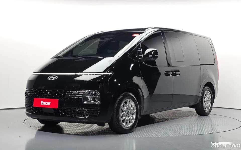 Hyundai Staria HEV 1.6 5 2024 — фото 1, купить с доставкой в Москву