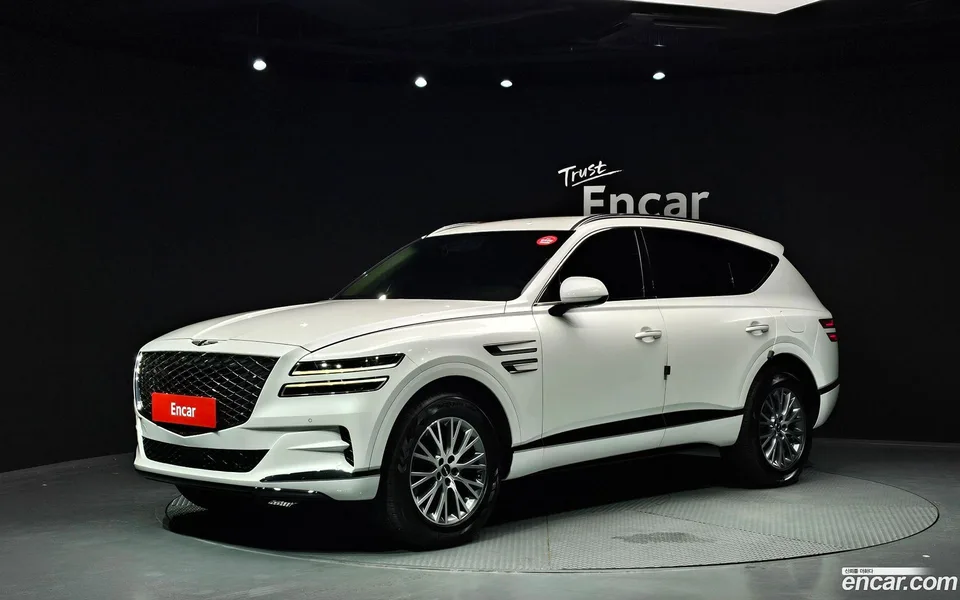 Genesis GV80 3.0 2WD 2022 — photo 1, buy with delivery to Moscow