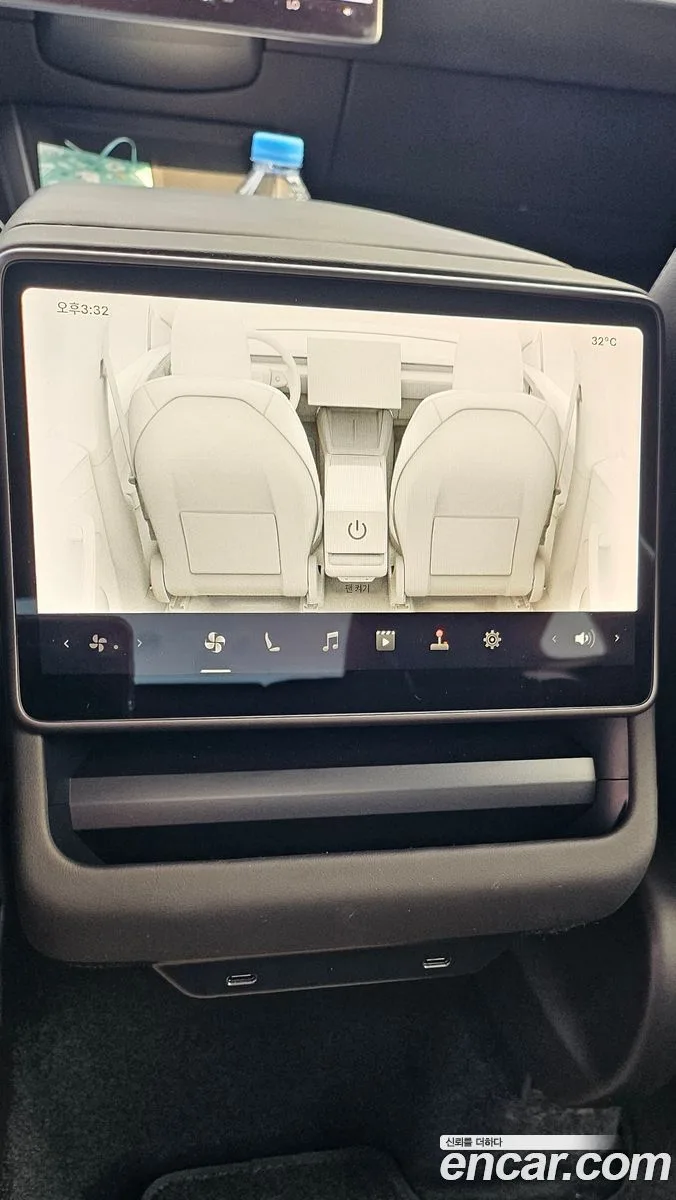 Tesla Model Y RWD 2025 — миниатюра 4