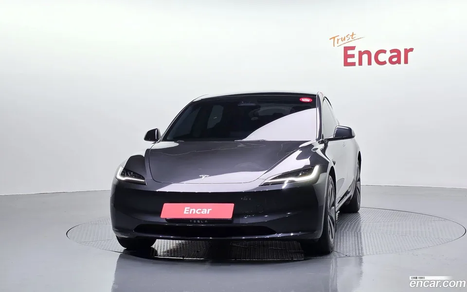 Tesla Model 3 RWD 2025 — thumbnail 3