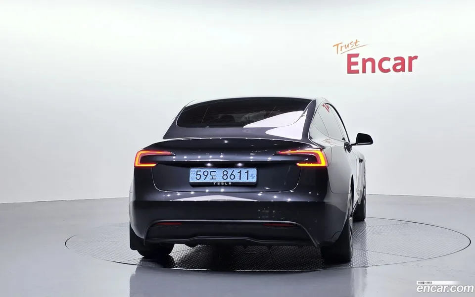 Tesla Model 3 RWD 2025 — thumbnail 4