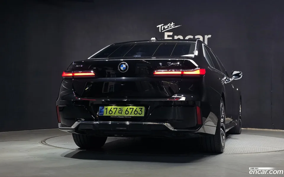 BMW 7 Series 740i xDrive M 2025 — миниатюра 4