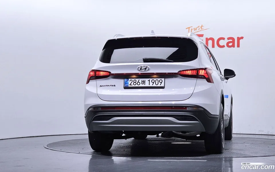 Hyundai SantaFe 2.2 2WD 2022 — thumbnail 4