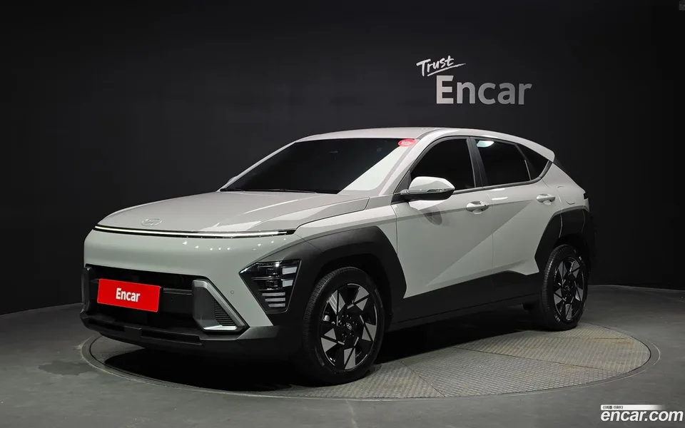 Hyundai Kona 1.6 2WD 2024 — photo 1, buy with delivery to Moscow