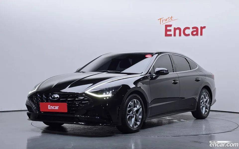 Hyundai Sonata 2.0 2022 — фото 1, купить с доставкой в Москву
