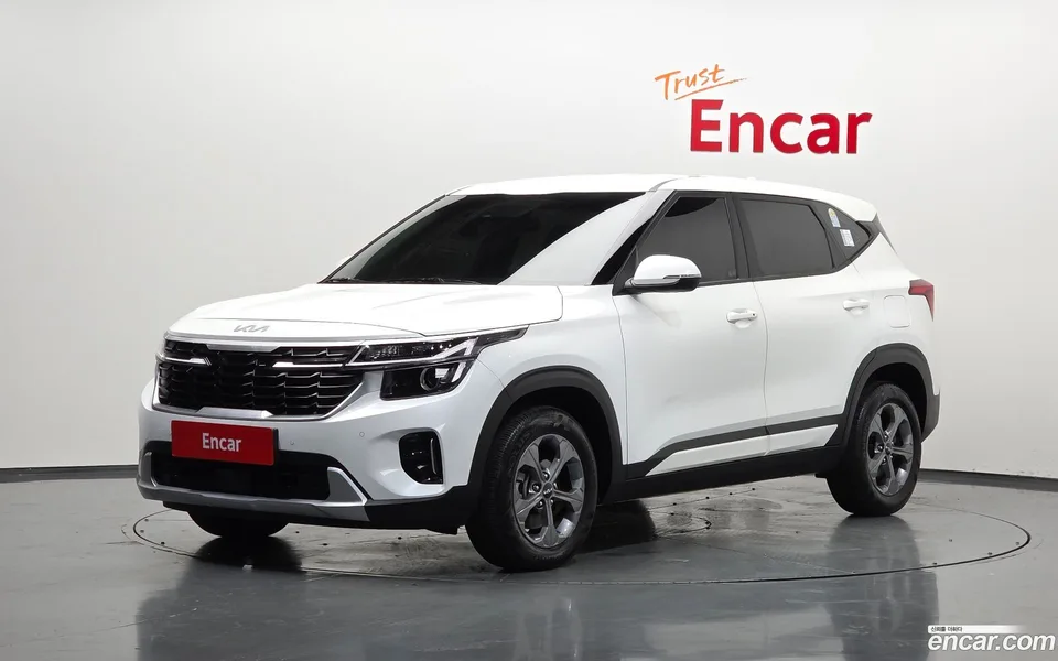 Kia Seltos 1.6 2WD 2025 — photo 1, buy with delivery to Moscow