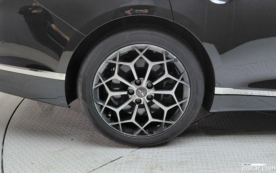 Genesis G80 2.5 AWD 2022 — thumbnail 5