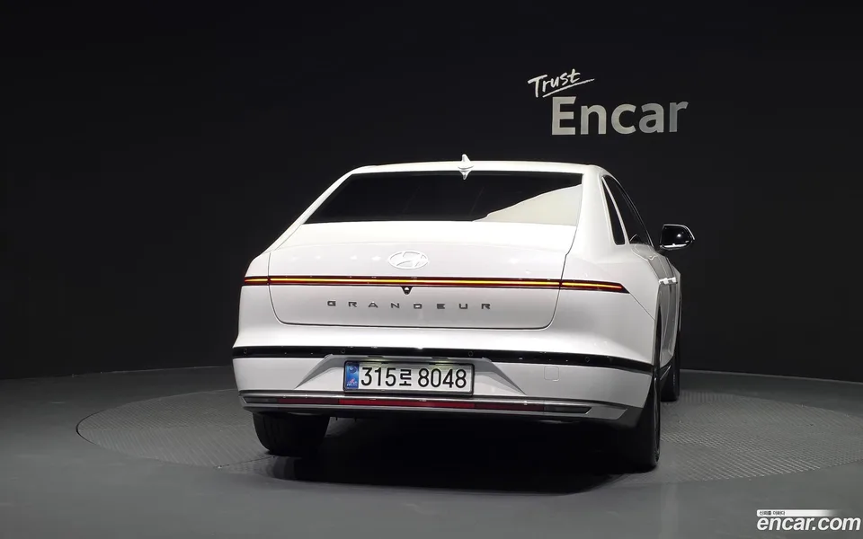 Hyundai Grandeur Hybrid 2026 — thumbnail 4