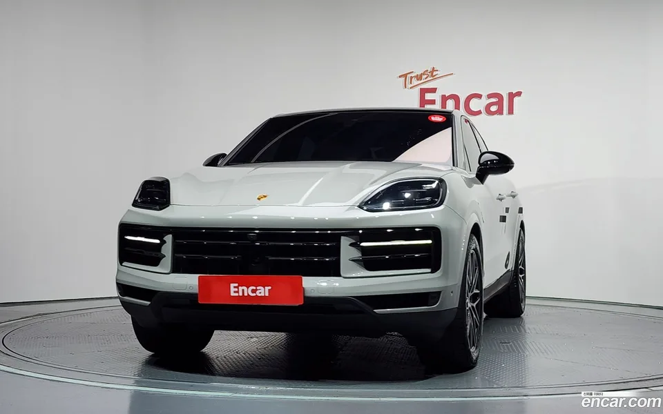 Porsche Cayenne 3.0 2024 — thumbnail 3