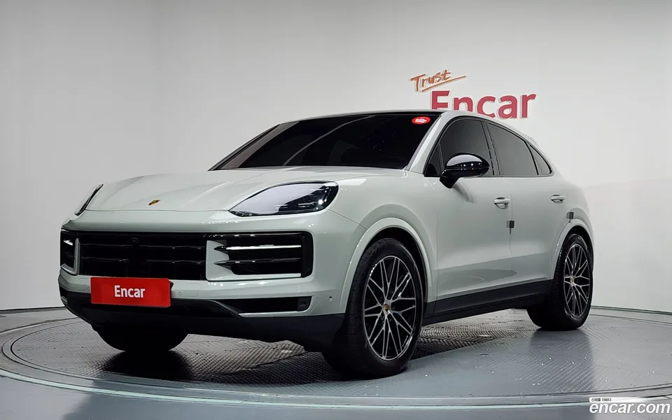 Porsche Cayenne 3.0 2024 — photo 1, buy with delivery to Moscow